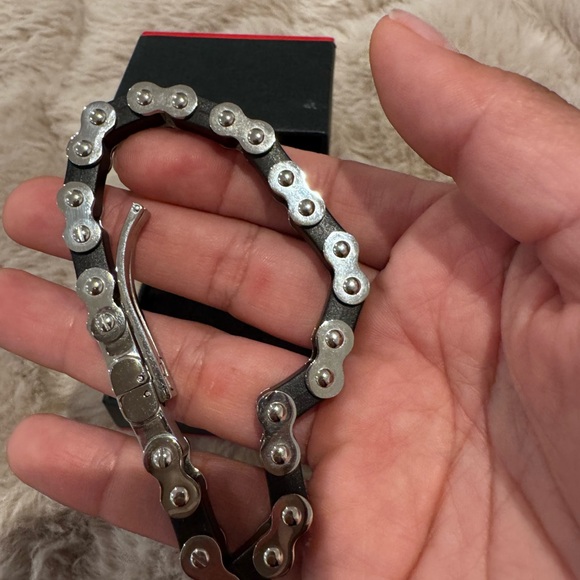 Black and Steel Link Bracelet - Picture 5 of 5